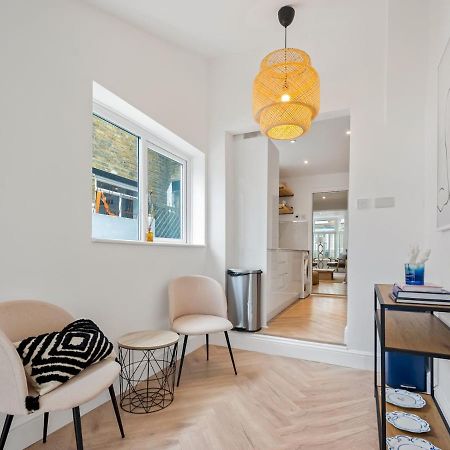 Pass The Keys 3 Bed Scandi Heaven Minutes From The Beach Whitstable Exterior photo